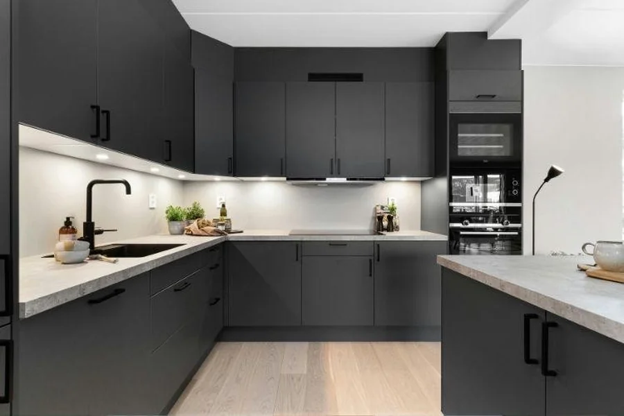 The Luxury Kitchen Features Designers Are Using To Create Entertainment-Worthy Spaces