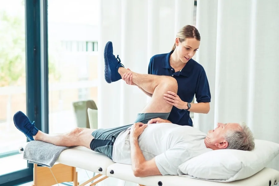 7 Questions About ACL Surgery Recovery and Physical Therapy Plans