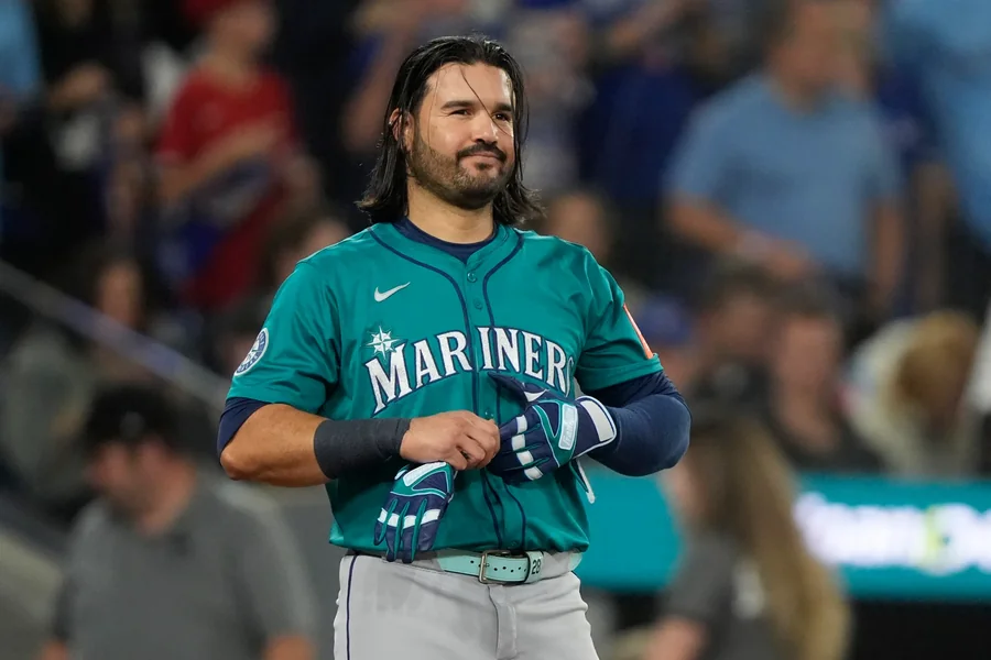 Eugenio Suarez Wife: Marriage, Family, and Personal Life