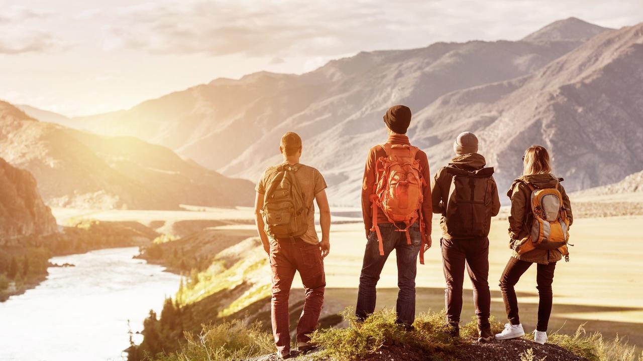 How To Travel With Friends