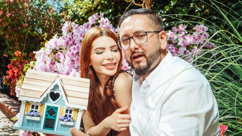 The Miniature Wife: 5 Things Every Reader Should Know